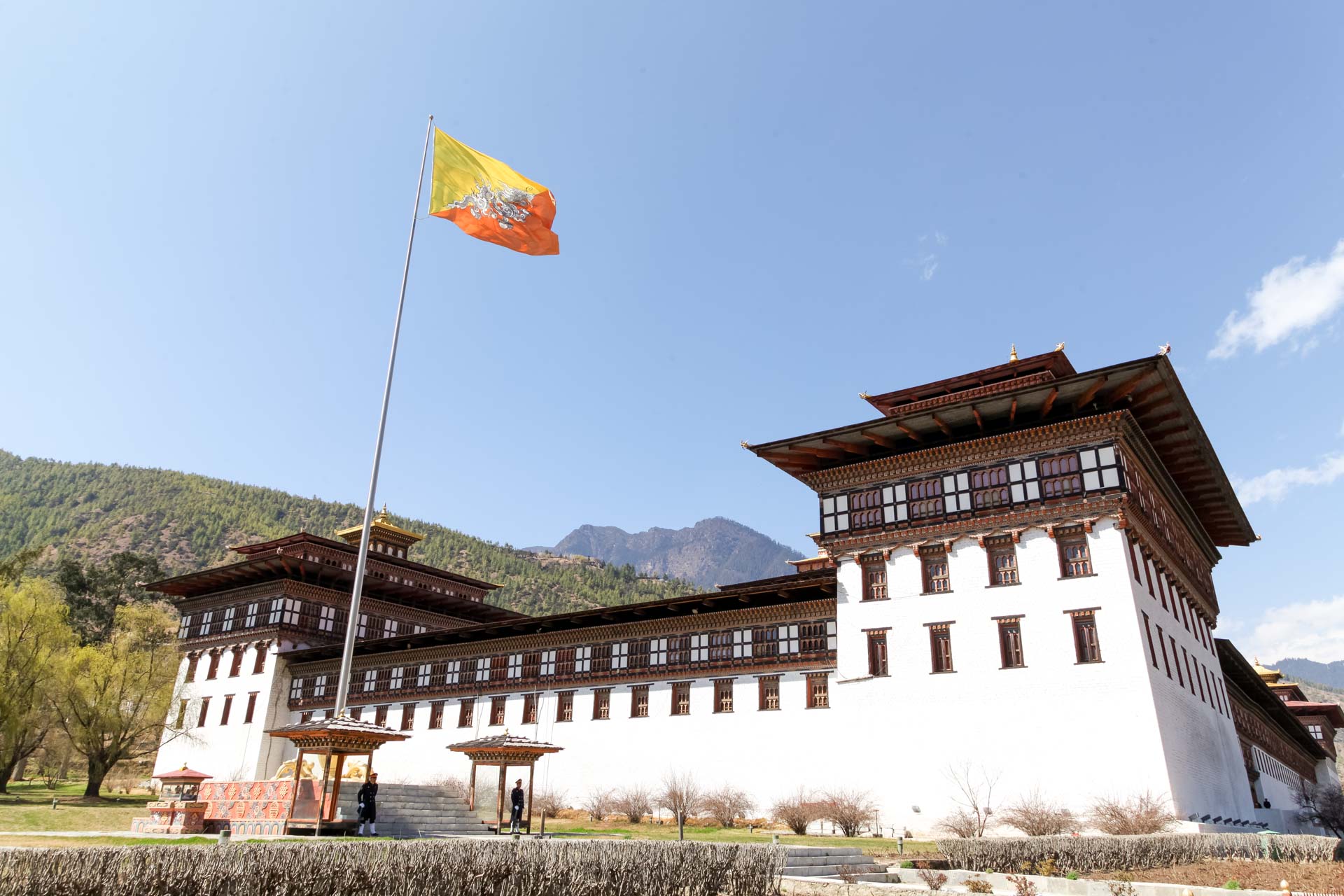 中央政庁タシチョ・ゾン ブータン観光ならGNH 一人旅でもツアーでも